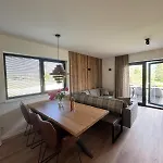 Dual, 2 Mit Sauna, Naehe Pressegger See, Skibus Zum Nassfeld