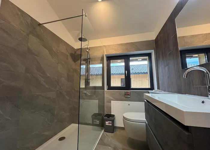 Dual, 2 Mit Sauna, Naehe Pressegger See, Skibus Zum Nassfeld *